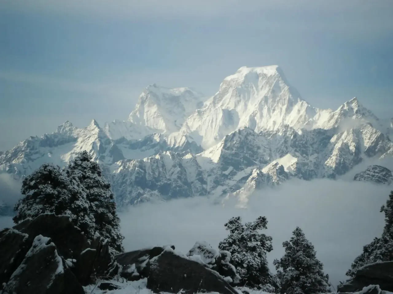 Kuari Pass Trek (The Curzon Trail) Photo 5